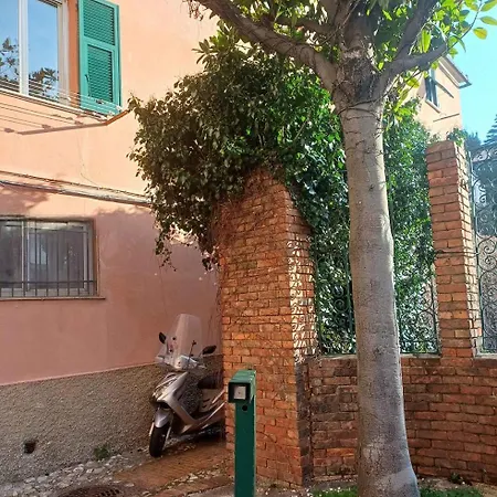 Casa Conforti Monolocale Citta Mare Vicino Gaslini Διαμέρισμα *