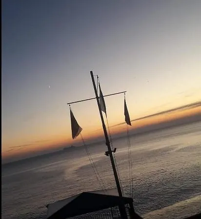 Casa Conforti Monolocale Citta Mare Vicino Gaslini Διαμέρισμα Γένοβα